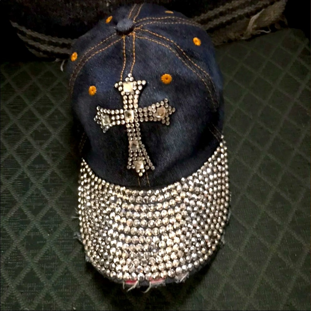 NWOT* DENIM BLING CROSS BALL CAP 🧢